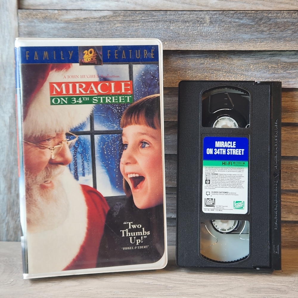 🖤 Miracle on 34th Street VHS Tape Movie Chistmas Classic